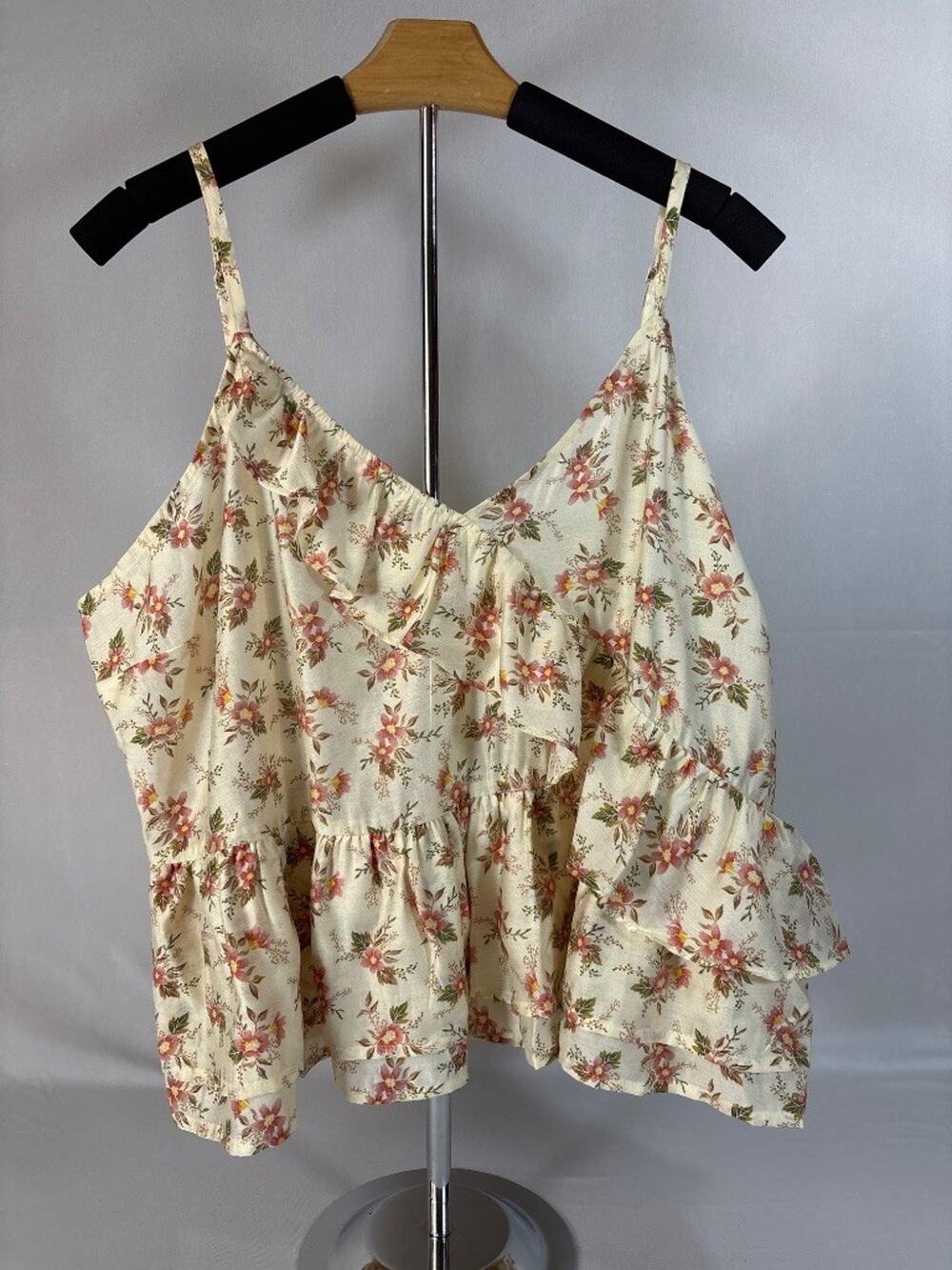 Floral Ruffle Cami Tank Top XL‎ Cream Pink Romantic Cottagecore Practical Magic